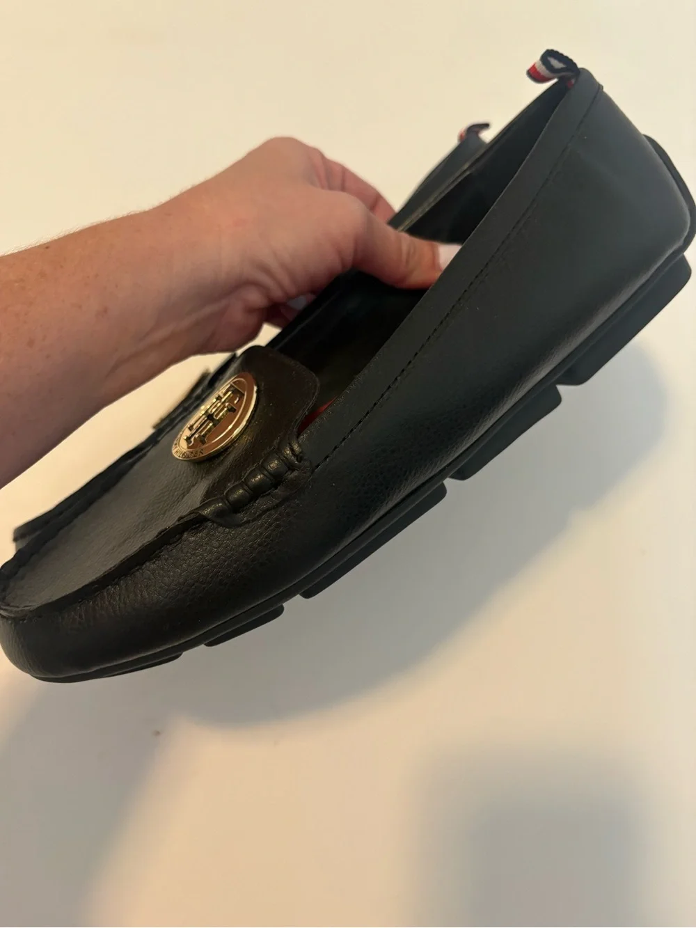 Tommy Hilfiger Black Leather Loafers with gold Logo NWOT 9.5